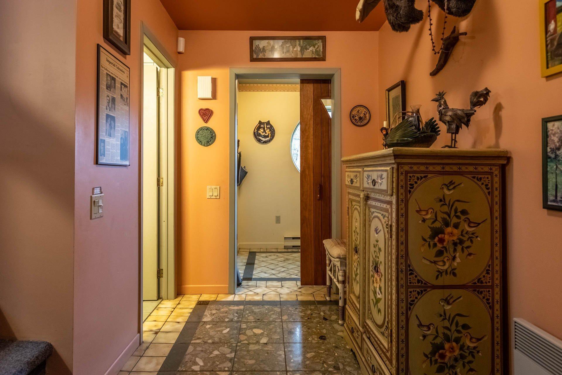 









246


Ch. Lowry

,
Sutton,




QC
J0E2K0

