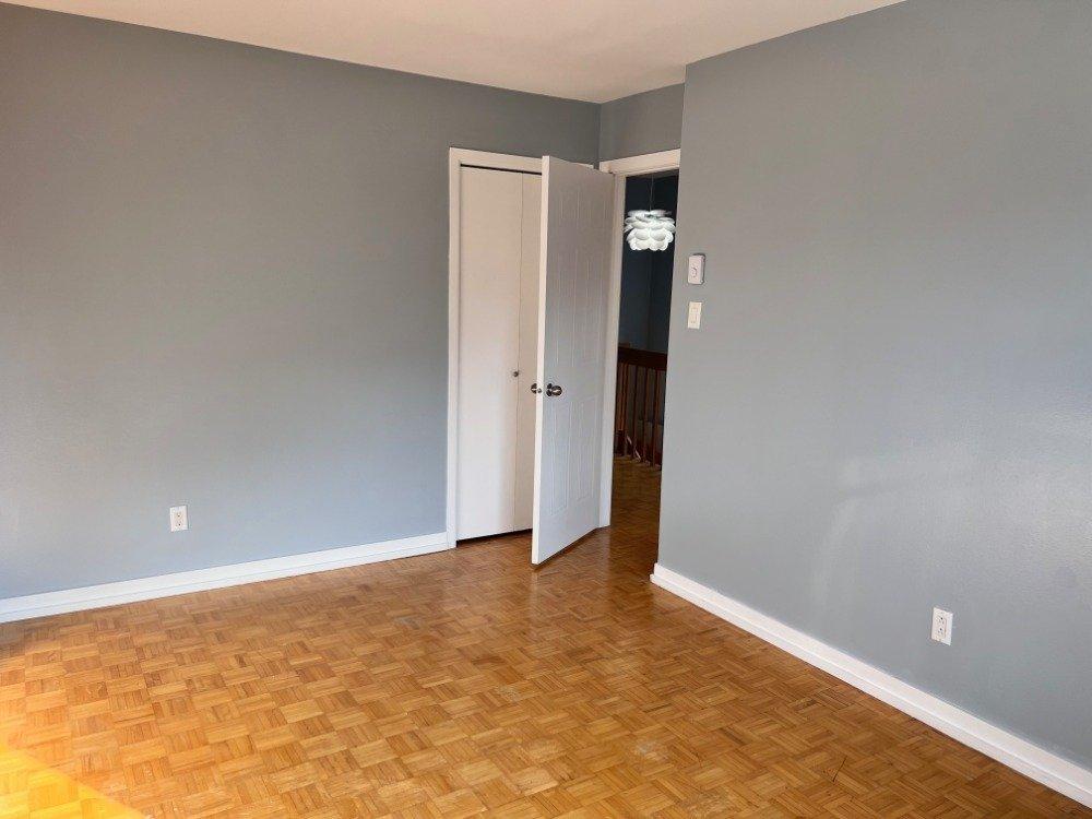 









825


Rue Schubert

,
Brossard,




QC
J4X1X6

