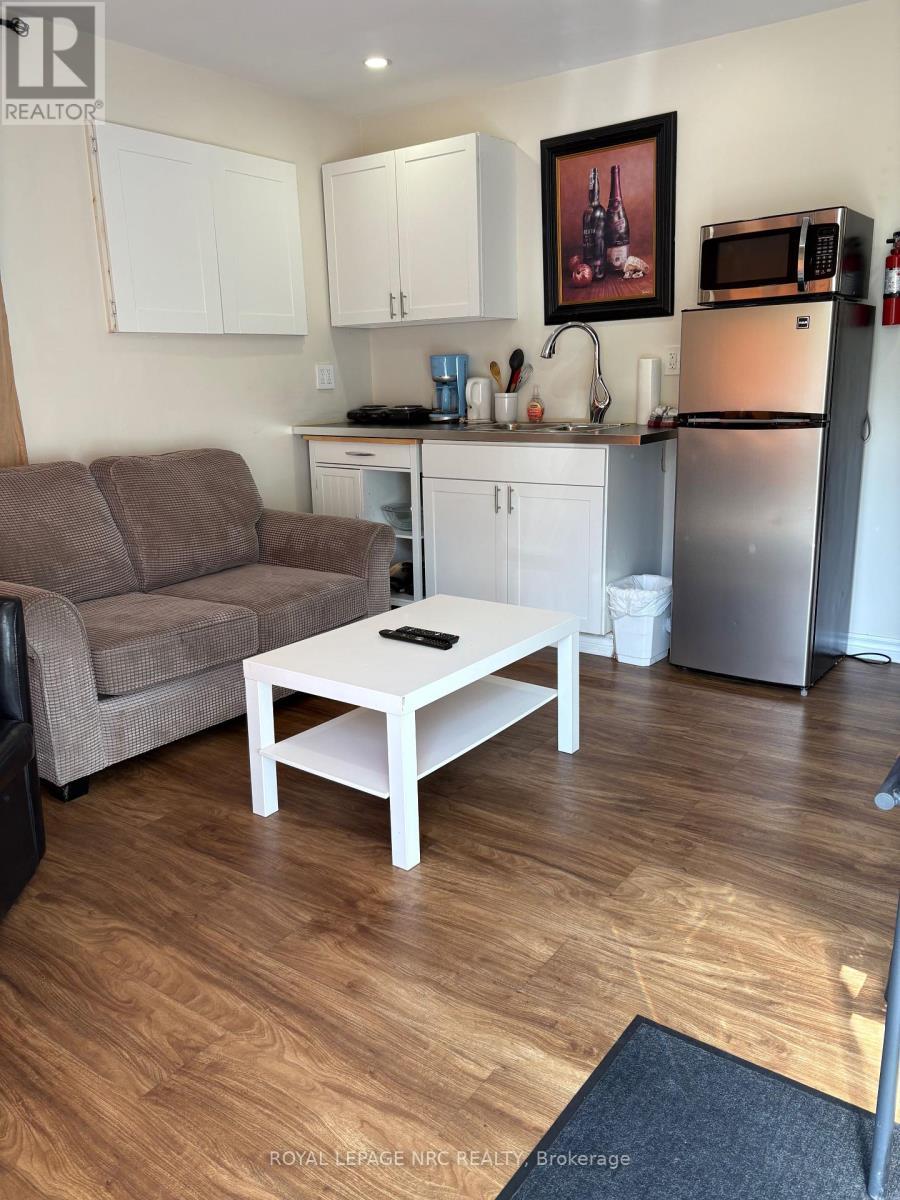 












375 ALMOND LANE

,
St. Catharines (Secord Woods),




Ontario
L2T1B9

