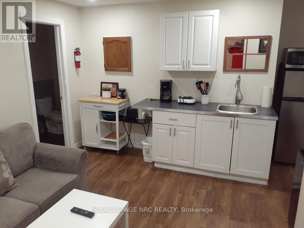 












375 ALMOND LANE

,
St. Catharines (Secord Woods),




Ontario
L2T1B9

