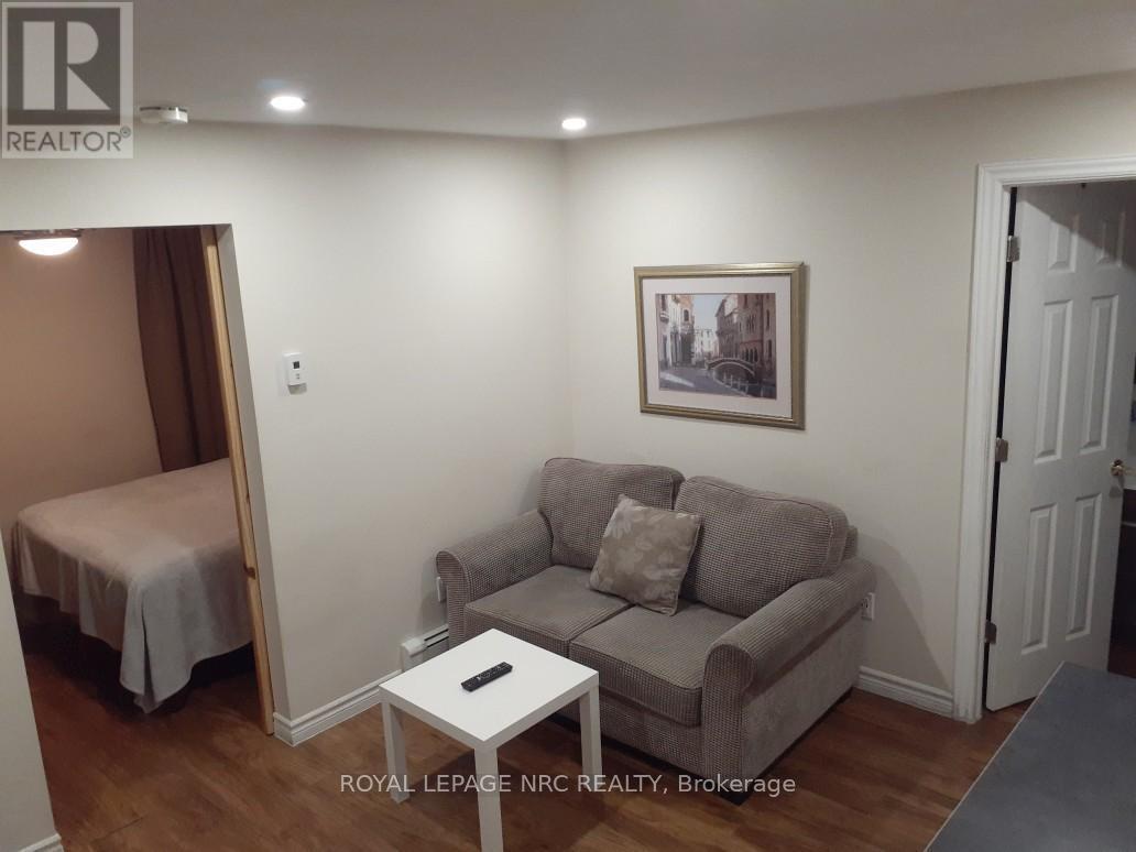 












375 ALMOND LANE

,
St. Catharines (Secord Woods),




Ontario
L2T1B9

