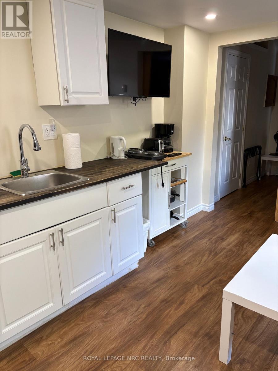 












375 ALMOND LANE

,
St. Catharines (Secord Woods),




Ontario
L2T1B9

