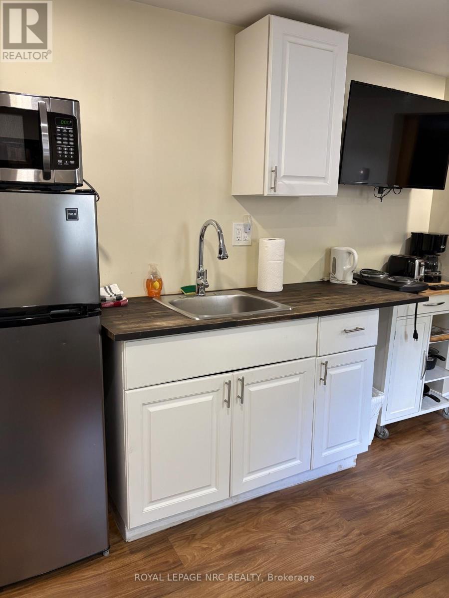 












375 ALMOND LANE

,
St. Catharines (Secord Woods),




Ontario
L2T1B9

