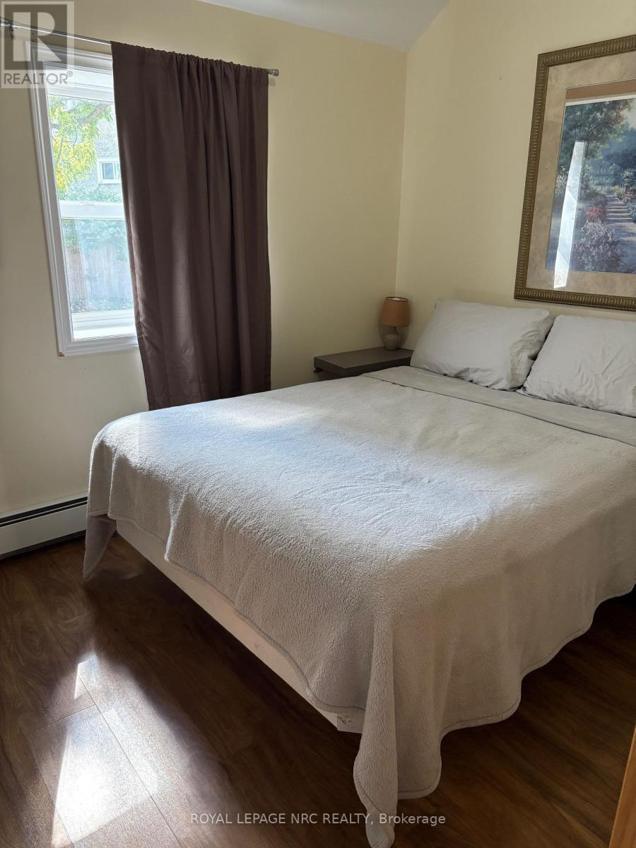 












375 ALMOND LANE

,
St. Catharines (Secord Woods),




Ontario
L2T1B9

