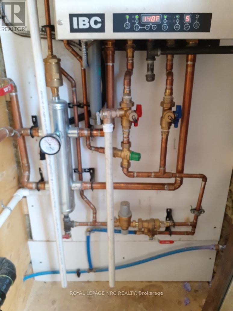 












375 ALMOND LANE

,
St. Catharines (Secord Woods),




Ontario
L2T1B9

