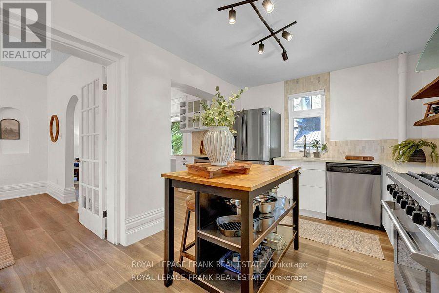 












18 NASSAU STREET

,
Selwyn,




Ontario
K0L2H0

