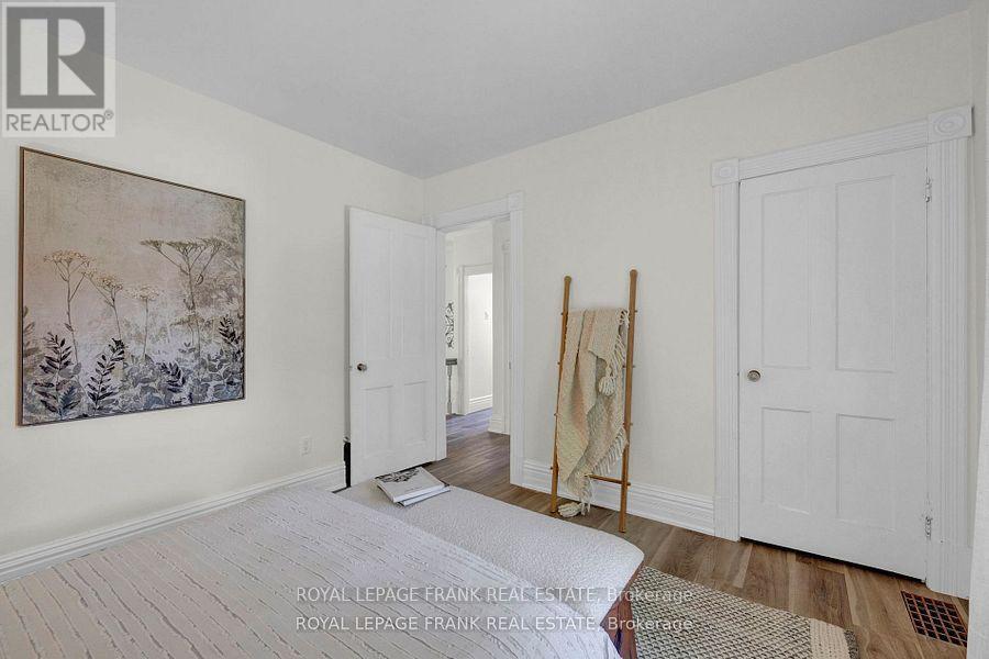 












18 NASSAU STREET

,
Selwyn,




Ontario
K0L2H0

