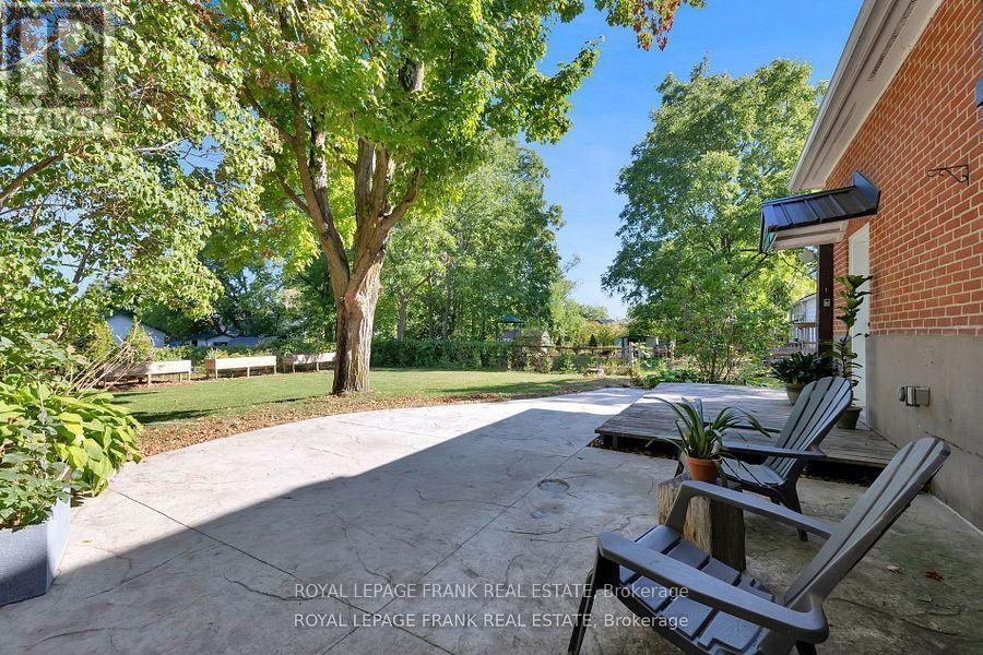 












18 NASSAU STREET

,
Selwyn,




Ontario
K0L2H0

