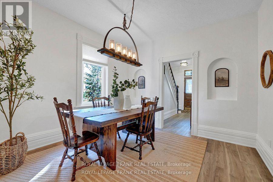 












18 NASSAU STREET

,
Selwyn,




Ontario
K0L2H0

