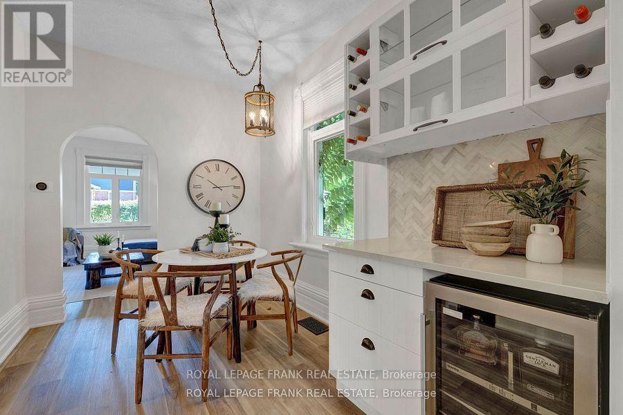 












18 NASSAU STREET

,
Selwyn,




Ontario
K0L2H0

