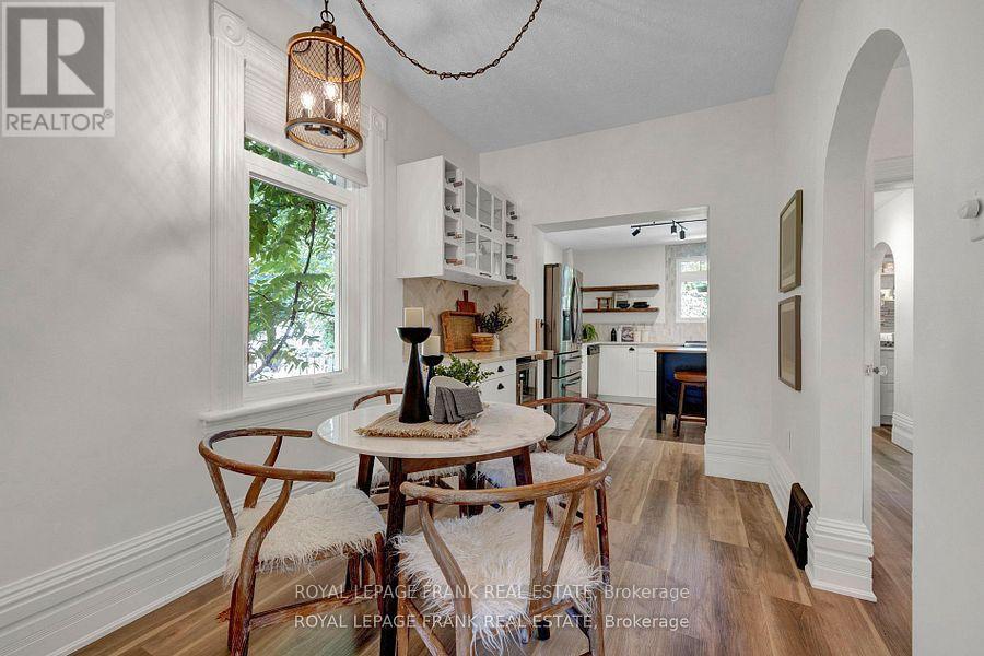 












18 NASSAU STREET

,
Selwyn,




Ontario
K0L2H0

