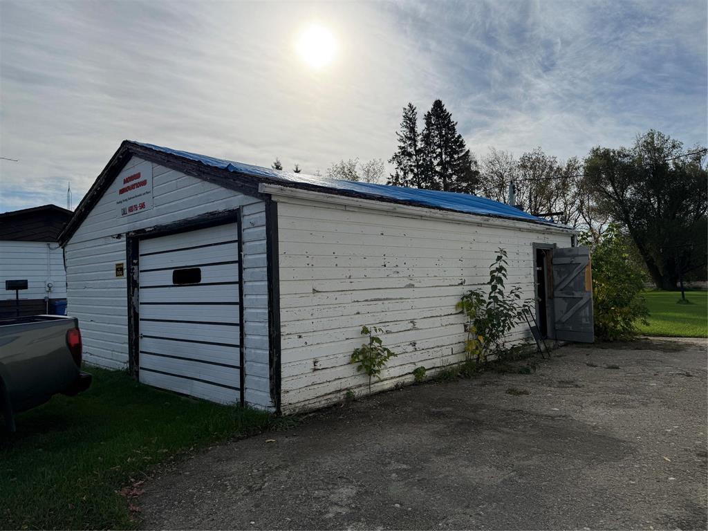 












315 2nd Avenue

,
Minitonas,




Manitoba
R0L1G0


