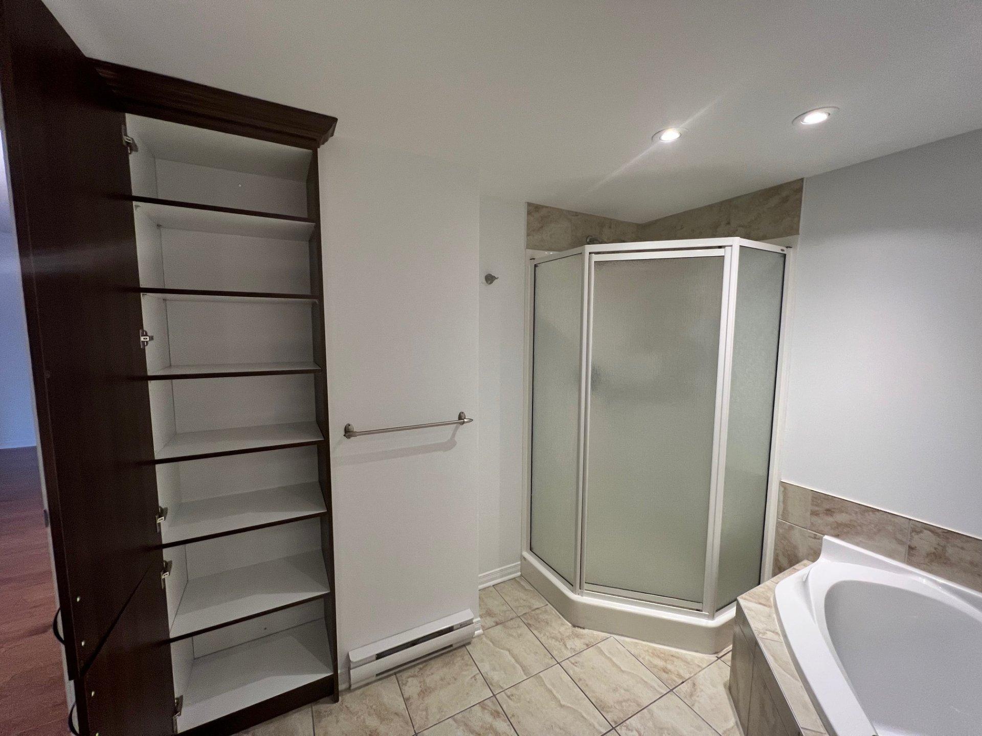 









3330


Boul. Le Carrefour

,
Laval (Chomedey),




QC
H7T0B8


