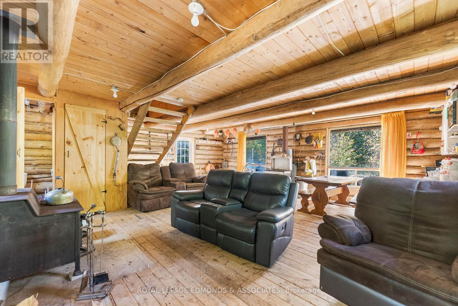 












0 HIGHWAY 60

,
North Algona Wilberforce,







Ontario
K0J1T0

