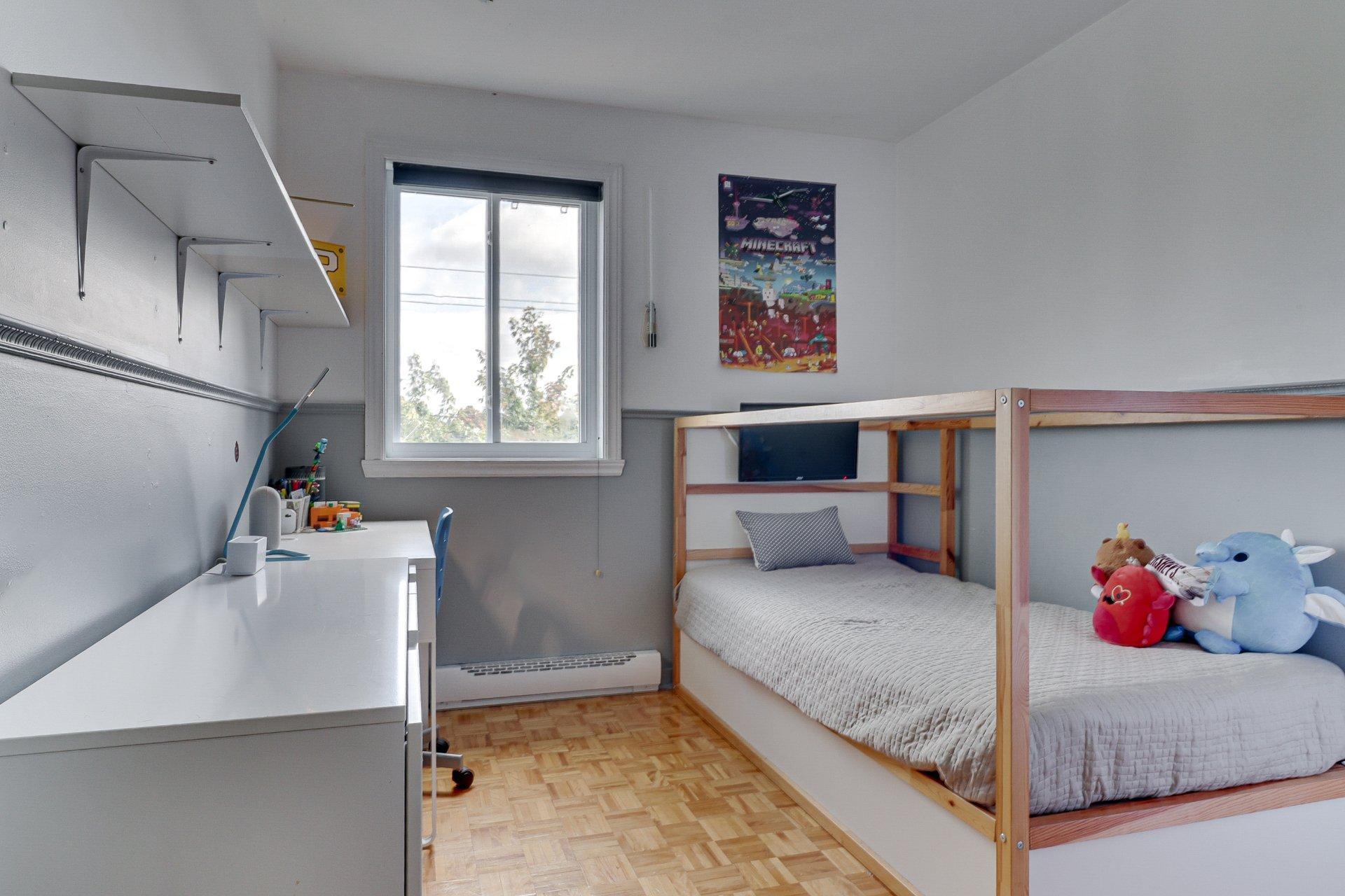 









160


Rue Deguire

,
Repentigny (Le Gardeur),




QC
J5Z4M1

