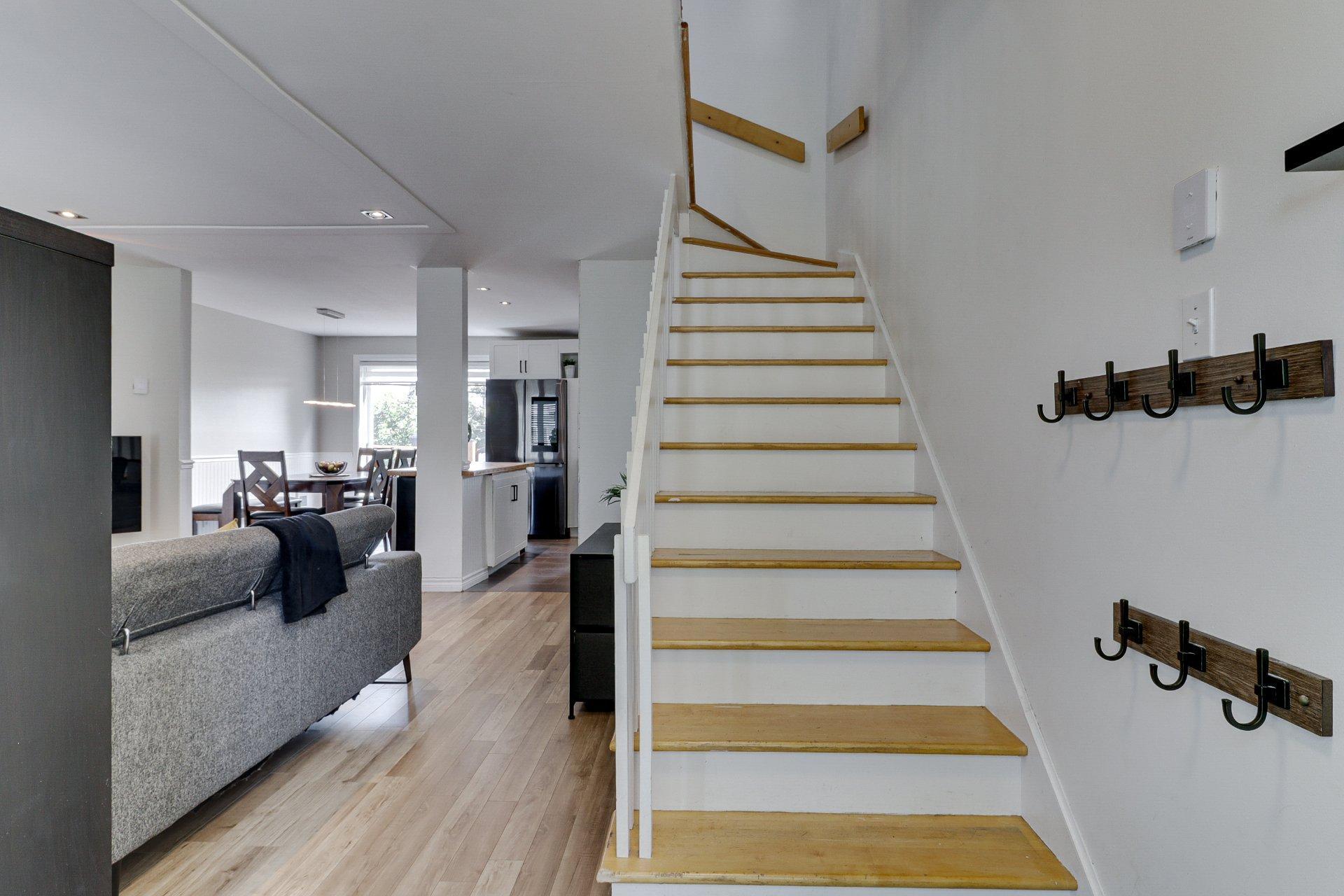 









160


Rue Deguire

,
Repentigny (Le Gardeur),




QC
J5Z4M1

