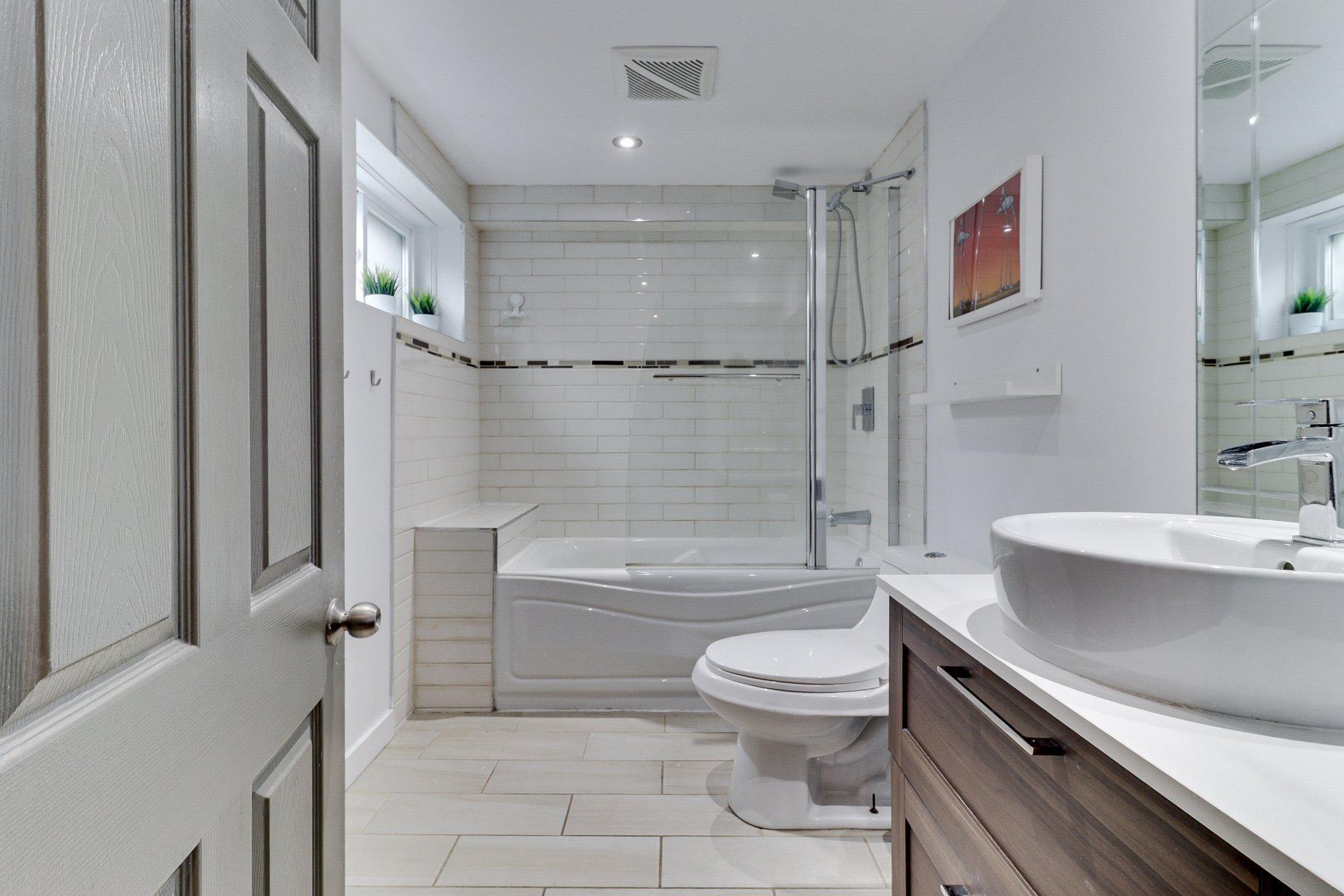 









160


Rue Deguire

,
Repentigny (Le Gardeur),




QC
J5Z4M1

