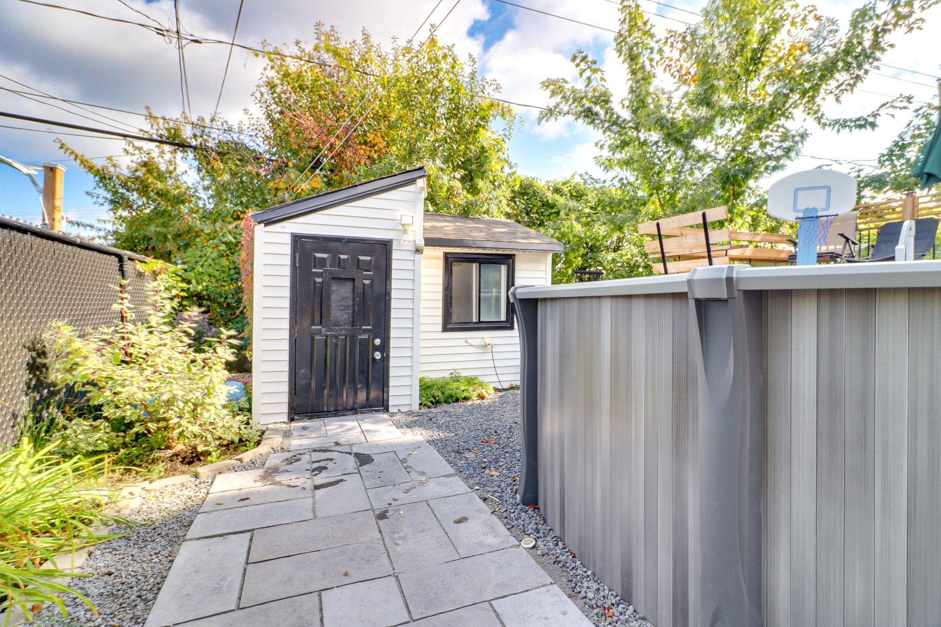 









160


Rue Deguire

,
Repentigny (Le Gardeur),




QC
J5Z4M1

