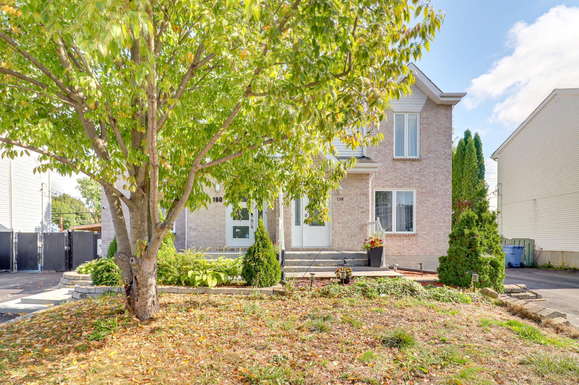 









160


Rue Deguire

,
Repentigny (Le Gardeur),




QC
J5Z4M1

