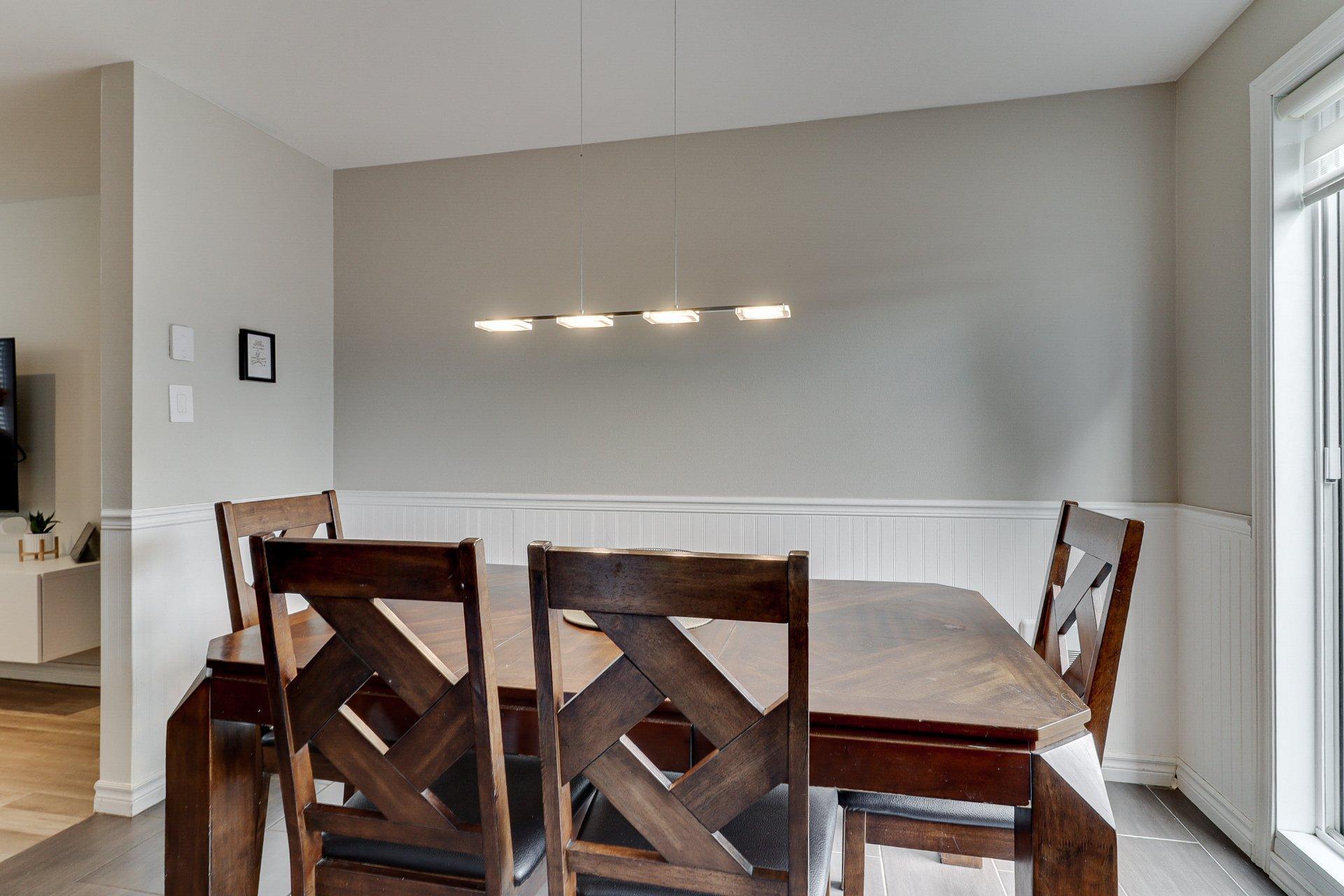 









160


Rue Deguire

,
Repentigny (Le Gardeur),




QC
J5Z4M1

