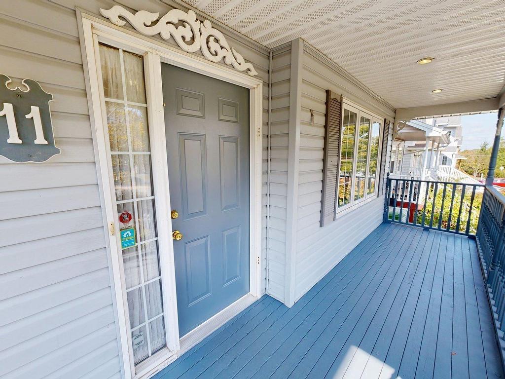












11 Glenbourne Court

,
Halifax,




NS
B3S 1E2

