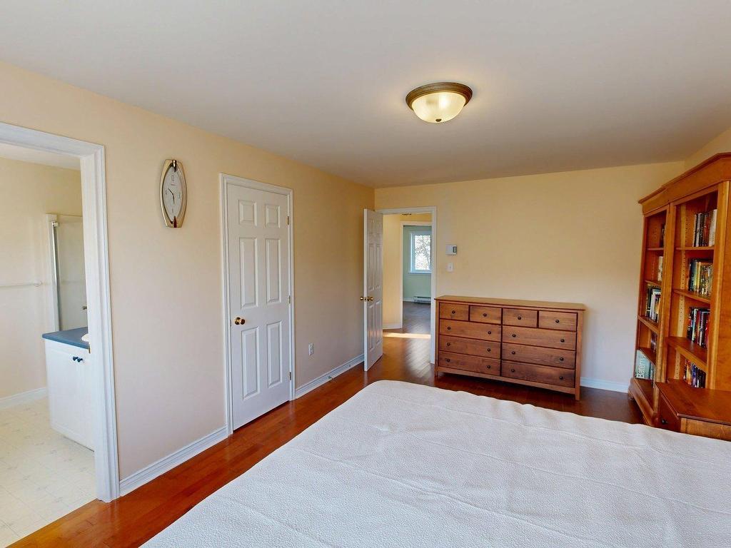 












11 Glenbourne Court

,
Halifax,




NS
B3S 1E2

