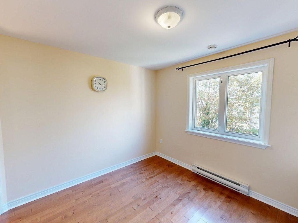 












11 Glenbourne Court

,
Halifax,




NS
B3S 1E2

