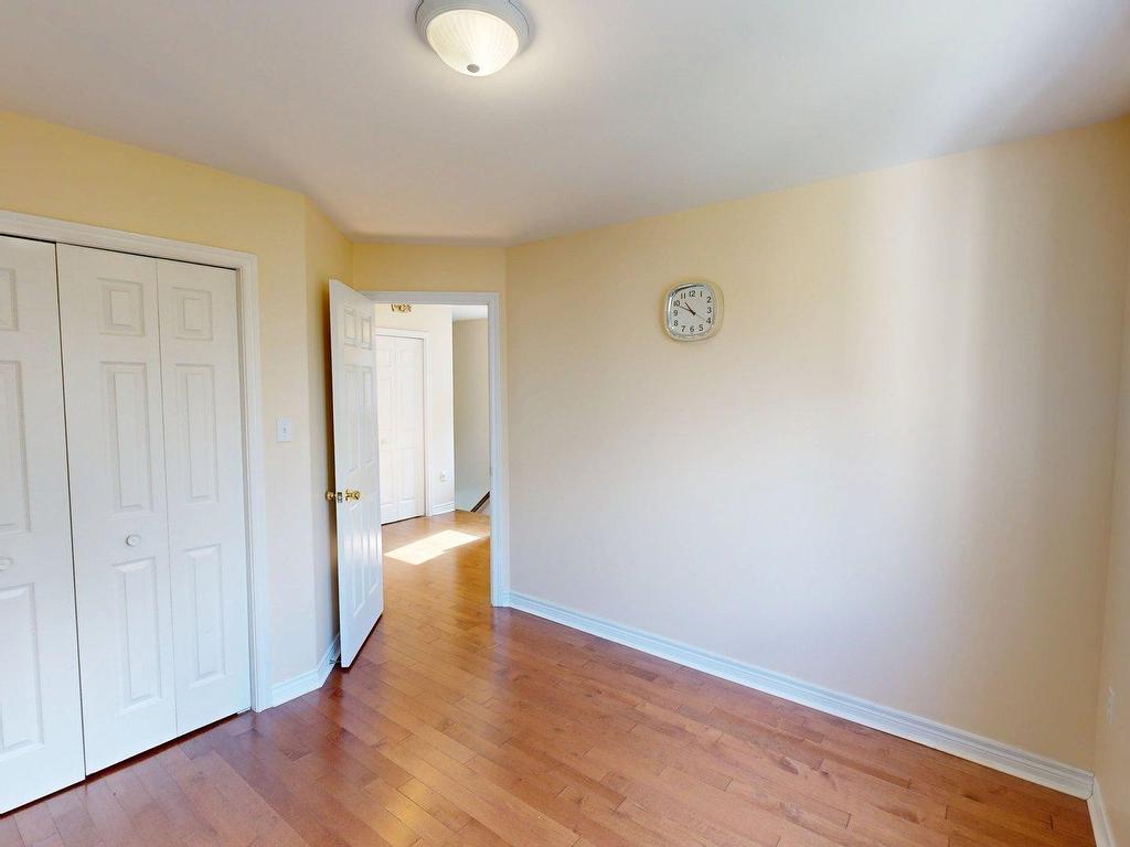 












11 Glenbourne Court

,
Halifax,




NS
B3S 1E2

