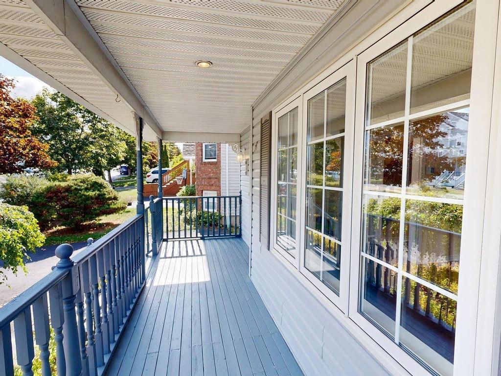












11 Glenbourne Court

,
Halifax,




NS
B3S 1E2

