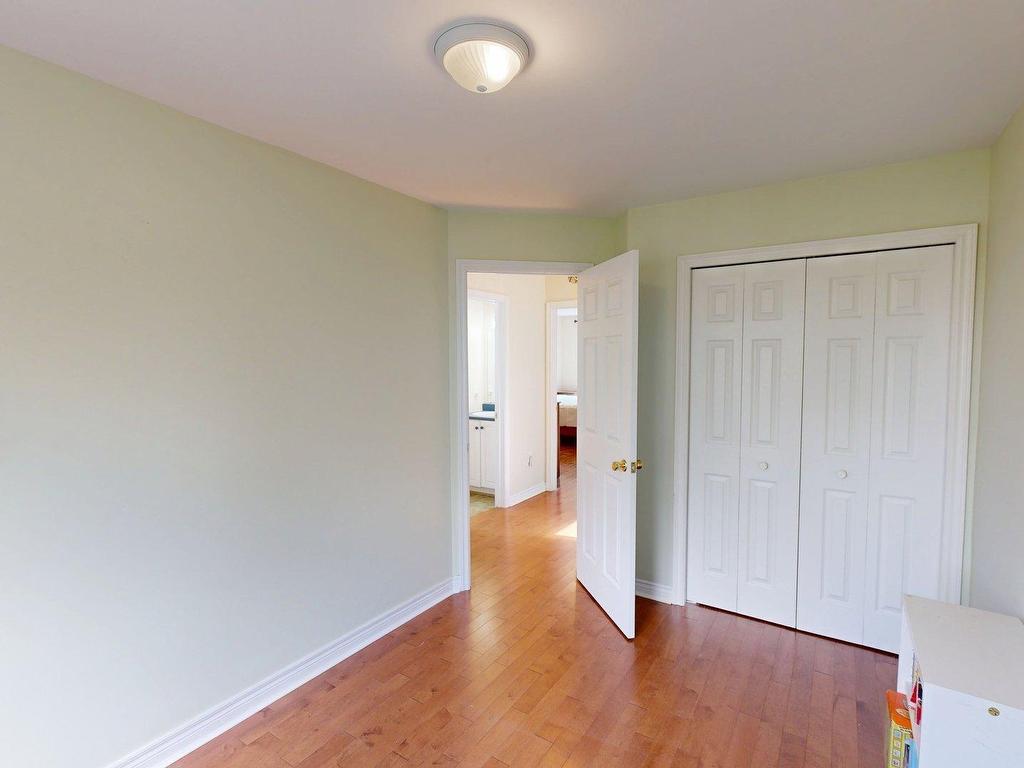 












11 Glenbourne Court

,
Halifax,




NS
B3S 1E2

