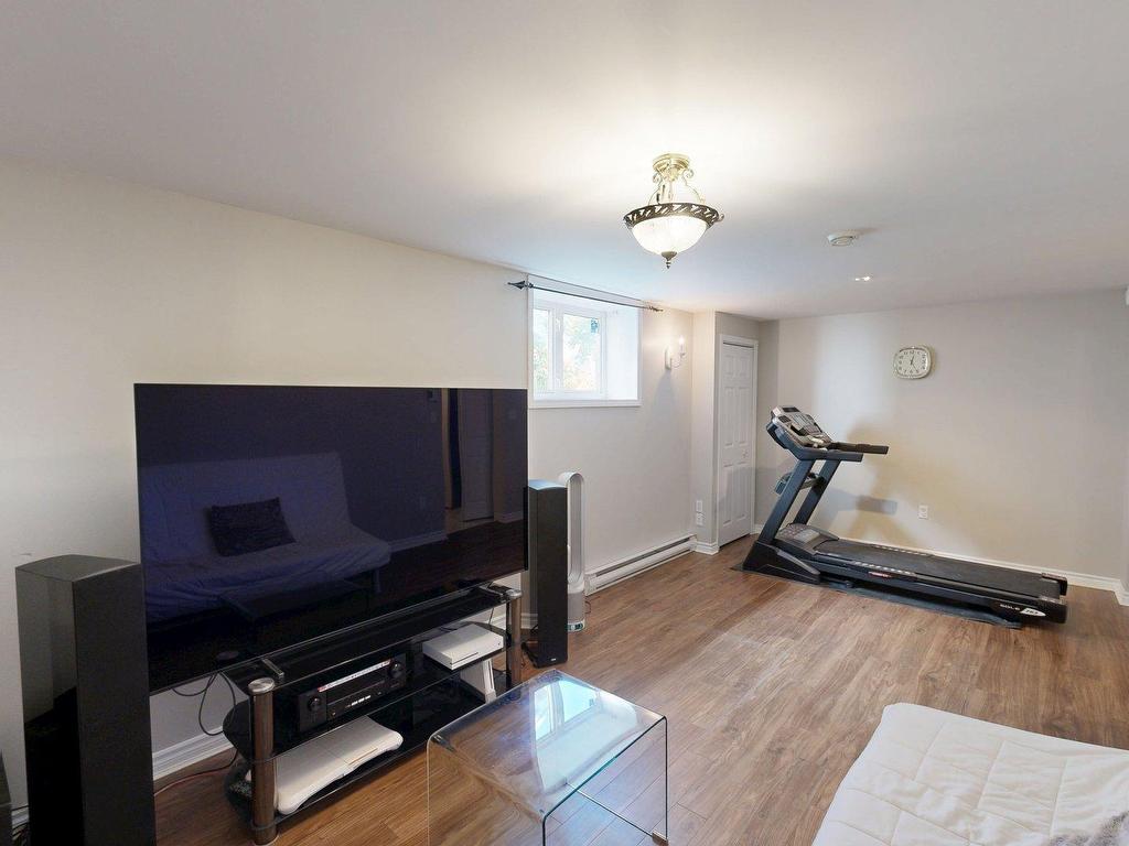 












11 Glenbourne Court

,
Halifax,




NS
B3S 1E2

