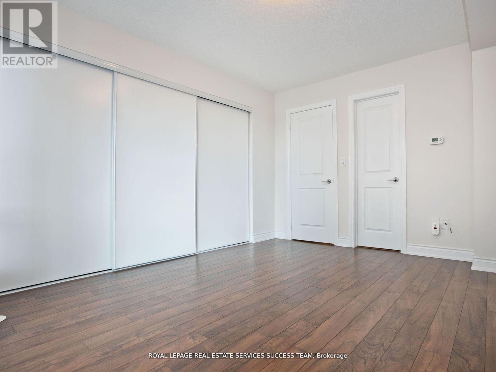 












321 SOUTH PARK ROAD

,
Markham,




Ontario
L3T0B9

