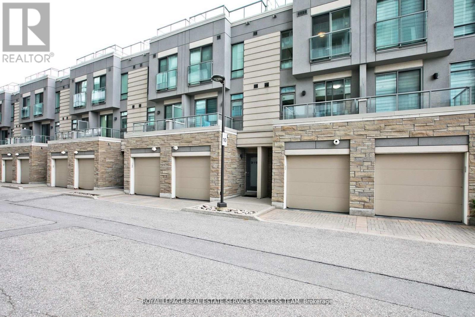 












321 SOUTH PARK ROAD

,
Markham,




Ontario
L3T0B9


