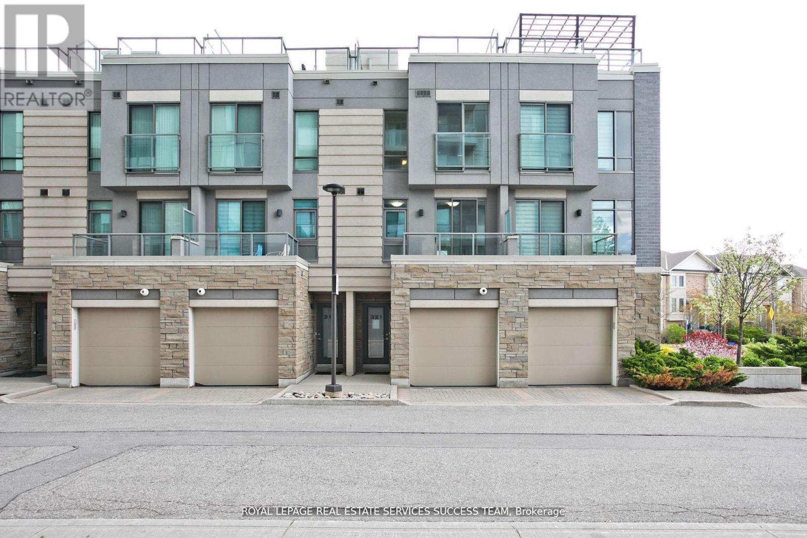 












321 SOUTH PARK ROAD

,
Markham,




Ontario
L3T0B9


