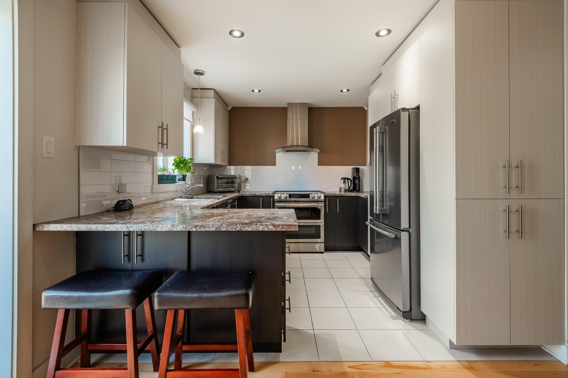 









518Z


Rue François-V.-Malhiot

,
Boucherville,




QC
J4B0H1

