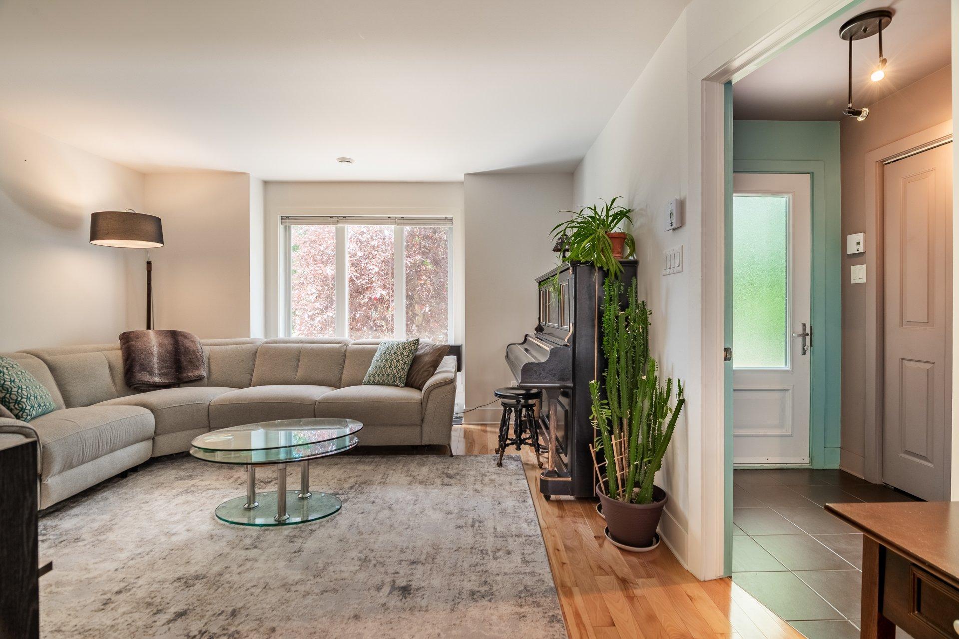 









518Z


Rue François-V.-Malhiot

,
Boucherville,




QC
J4B0H1


