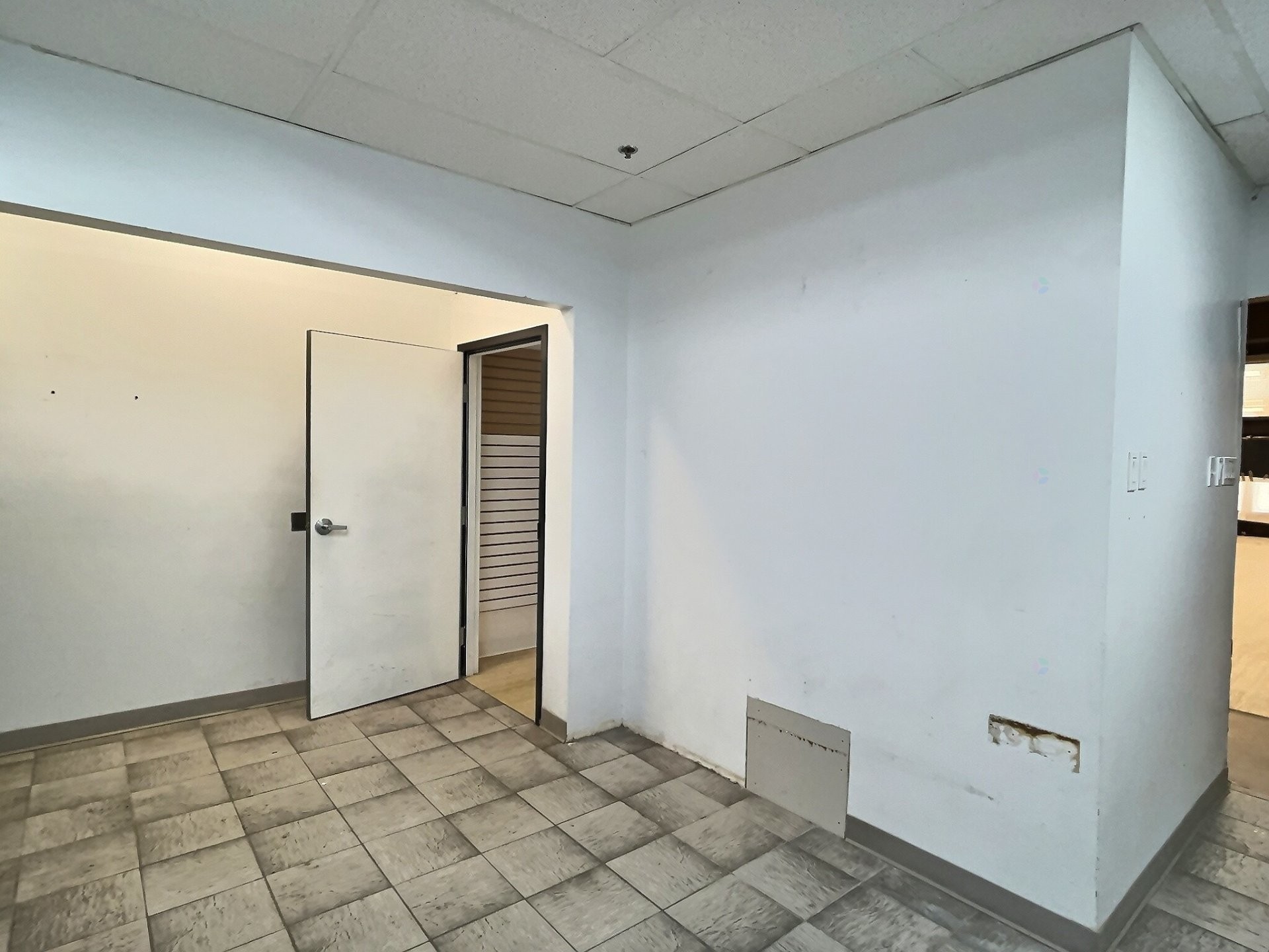 









327


Rue des Forges

,
Trois-Rivières,




QC
G9A2G9

