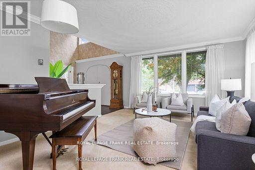 












848 SWISS HEIGHTS

,
Oshawa (Pinecrest),




Ontario
L1K2A9


