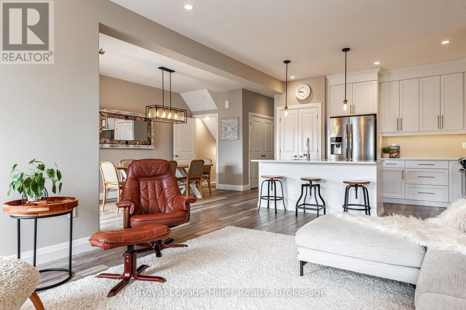 












3 ORR STREET

,
Stratford,




Ontario
N5A0C6

