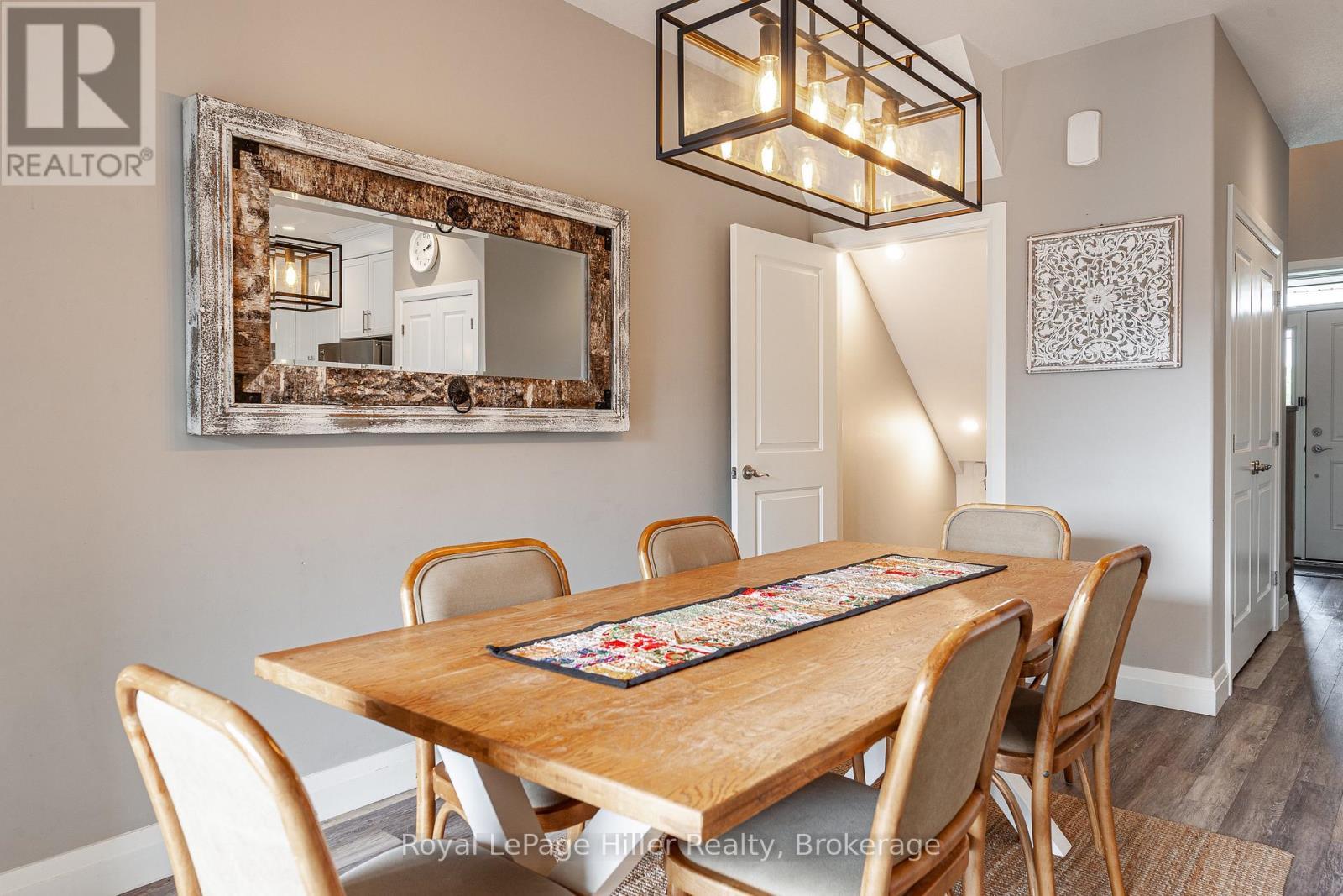 












3 ORR STREET

,
Stratford,




Ontario
N5A0C6

