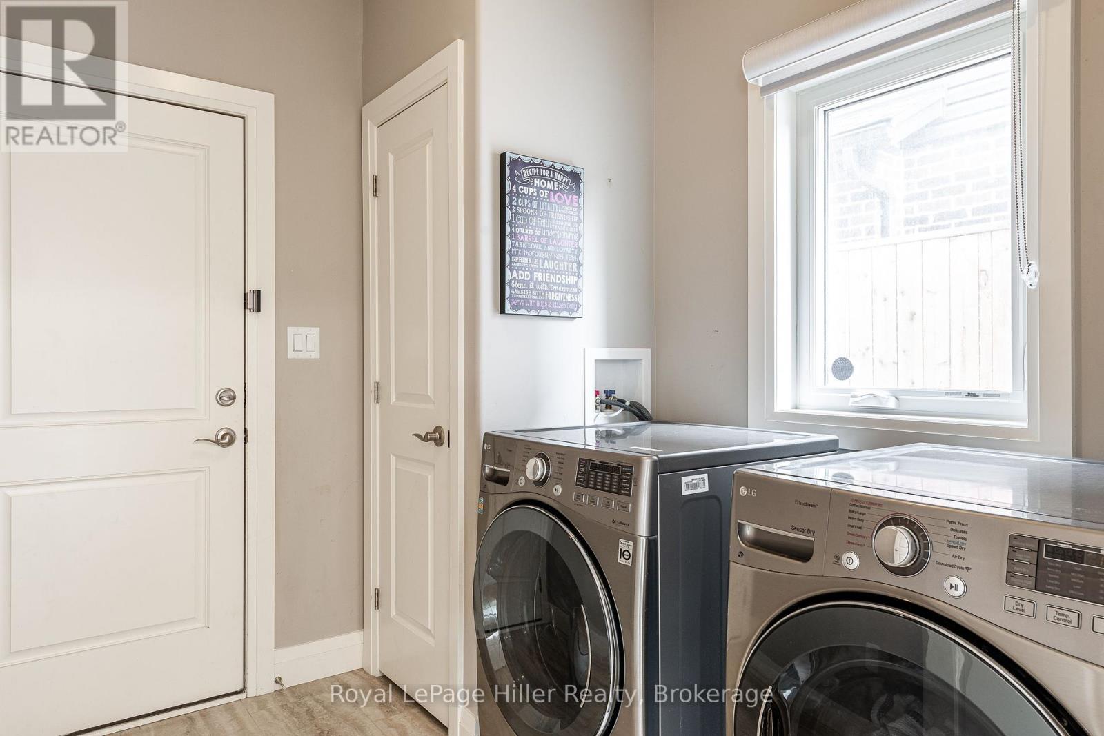 












3 ORR STREET

,
Stratford,




Ontario
N5A0C6

