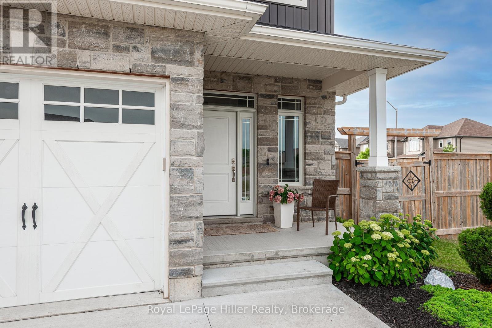 












3 ORR STREET

,
Stratford,




Ontario
N5A0C6

