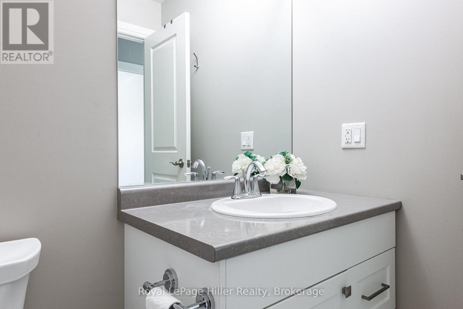 












3 ORR STREET

,
Stratford,




Ontario
N5A0C6

