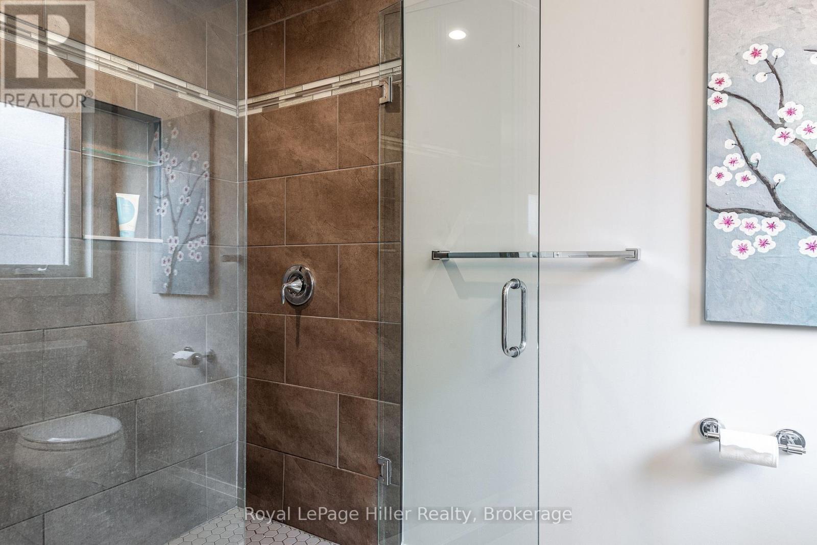 












3 ORR STREET

,
Stratford,




Ontario
N5A0C6

