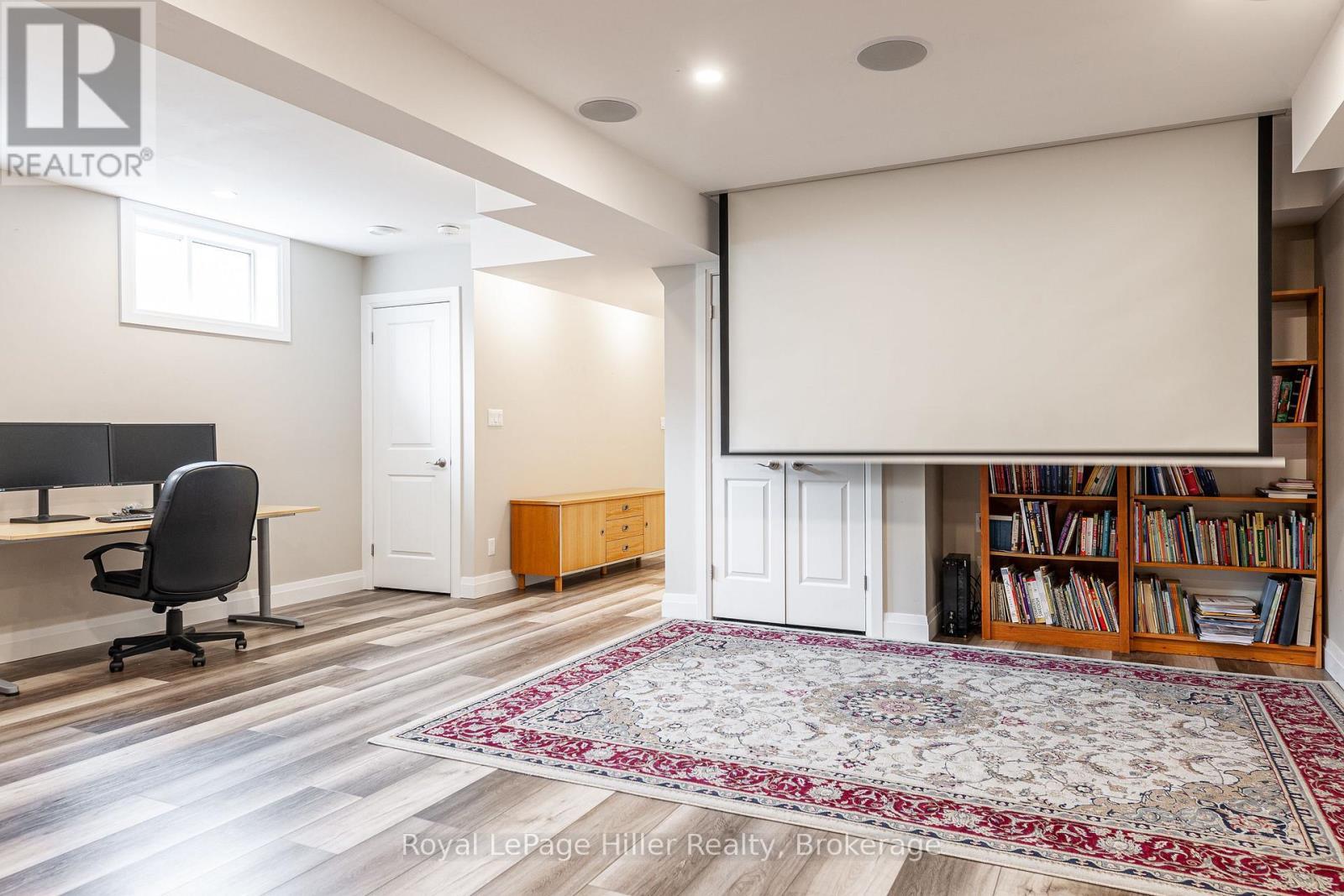 












3 ORR STREET

,
Stratford,




Ontario
N5A0C6

