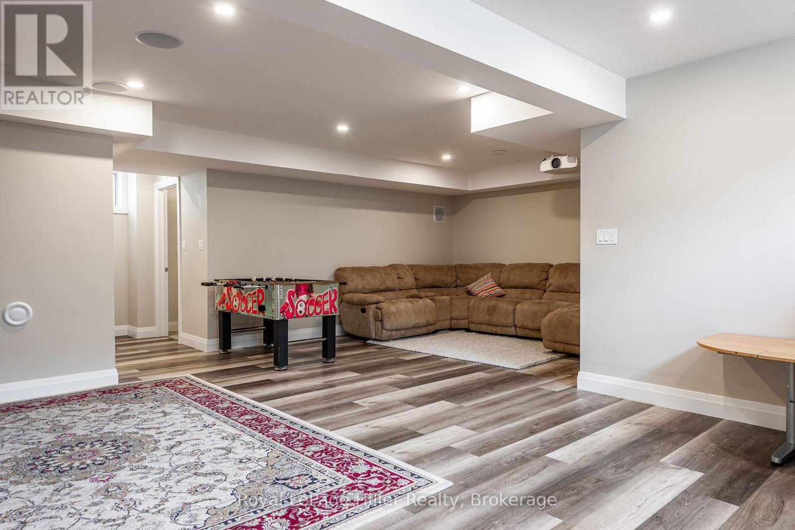 












3 ORR STREET

,
Stratford,




Ontario
N5A0C6


