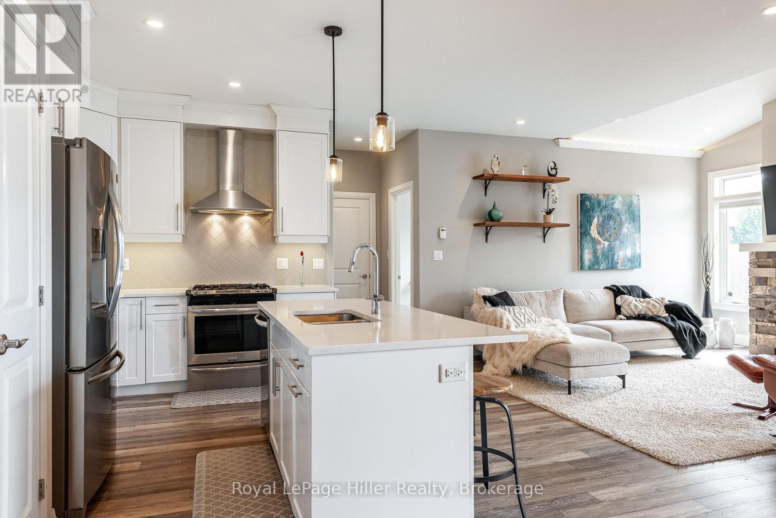 












3 ORR STREET

,
Stratford,




Ontario
N5A0C6

