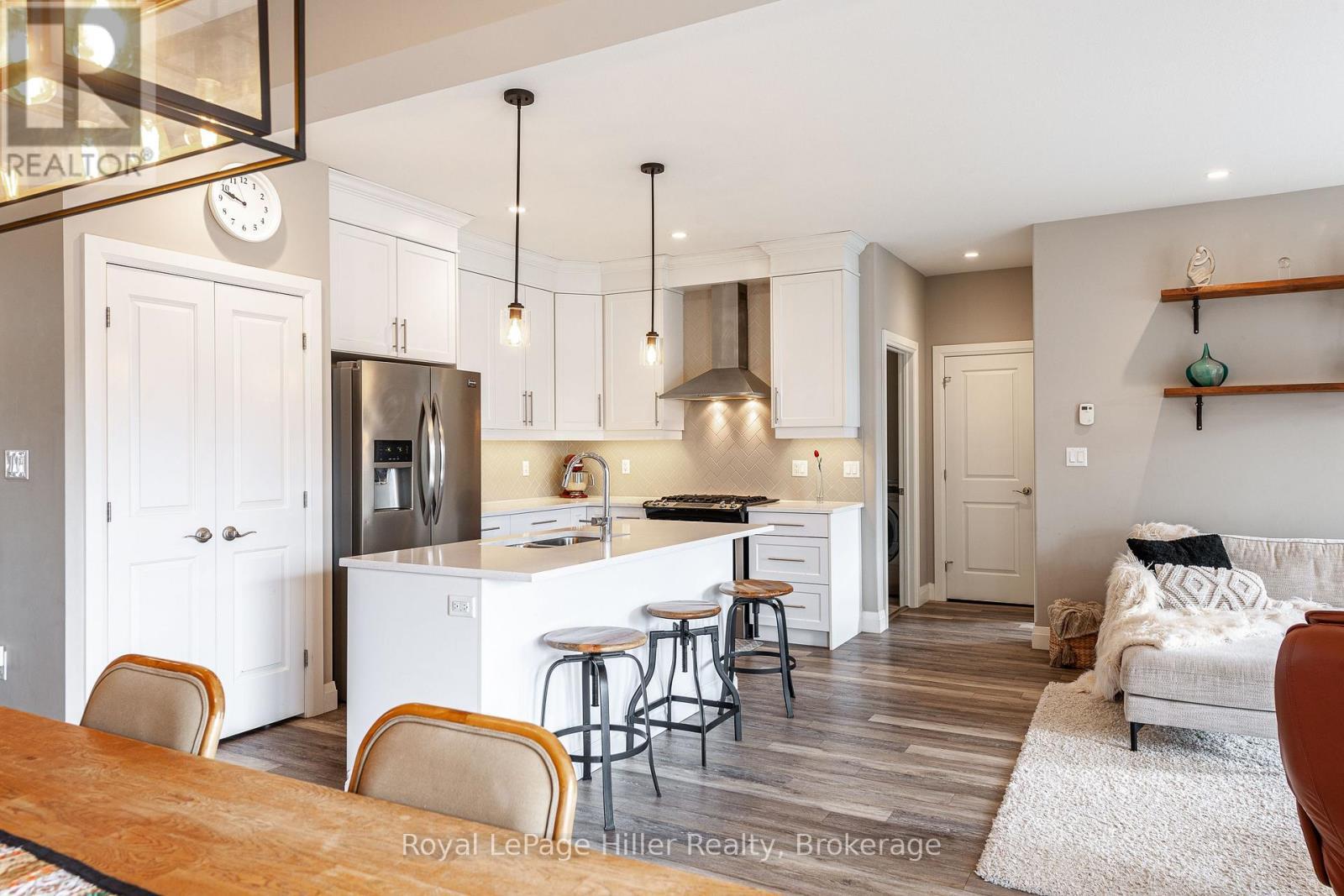 












3 ORR STREET

,
Stratford,




Ontario
N5A0C6

