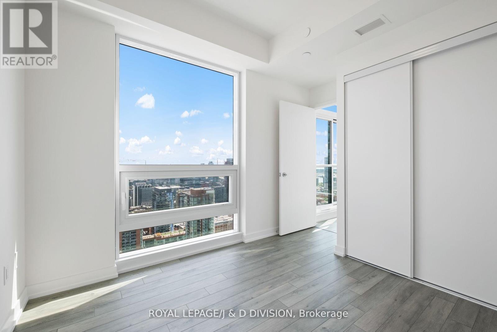 












4107 - 89 CHURCH STREET

,
Toronto,




Ontario
M5C2G3

