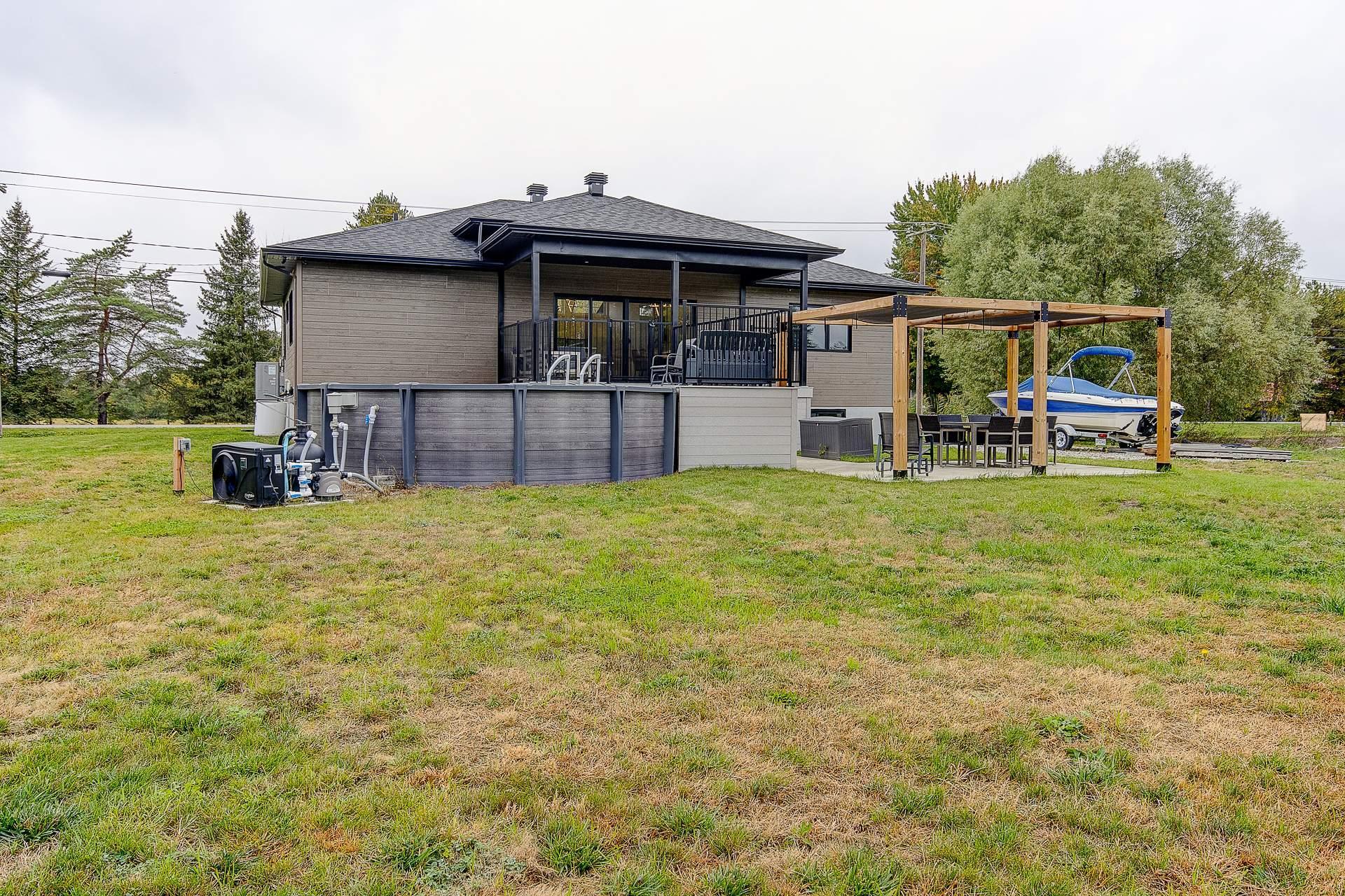 









832


Ch. Maurice

,
Bedford - Canton,




QC
J0J1A0

